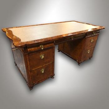 Writing Desk - walnut burr, French polish - 1830